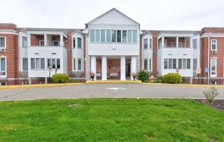 featured image of 520 Newark-Pompton Turnpike