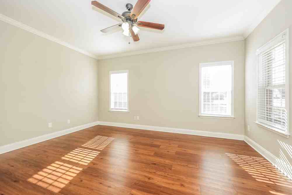 4236 Princeton Oaks Ln - Photo 5 of 17