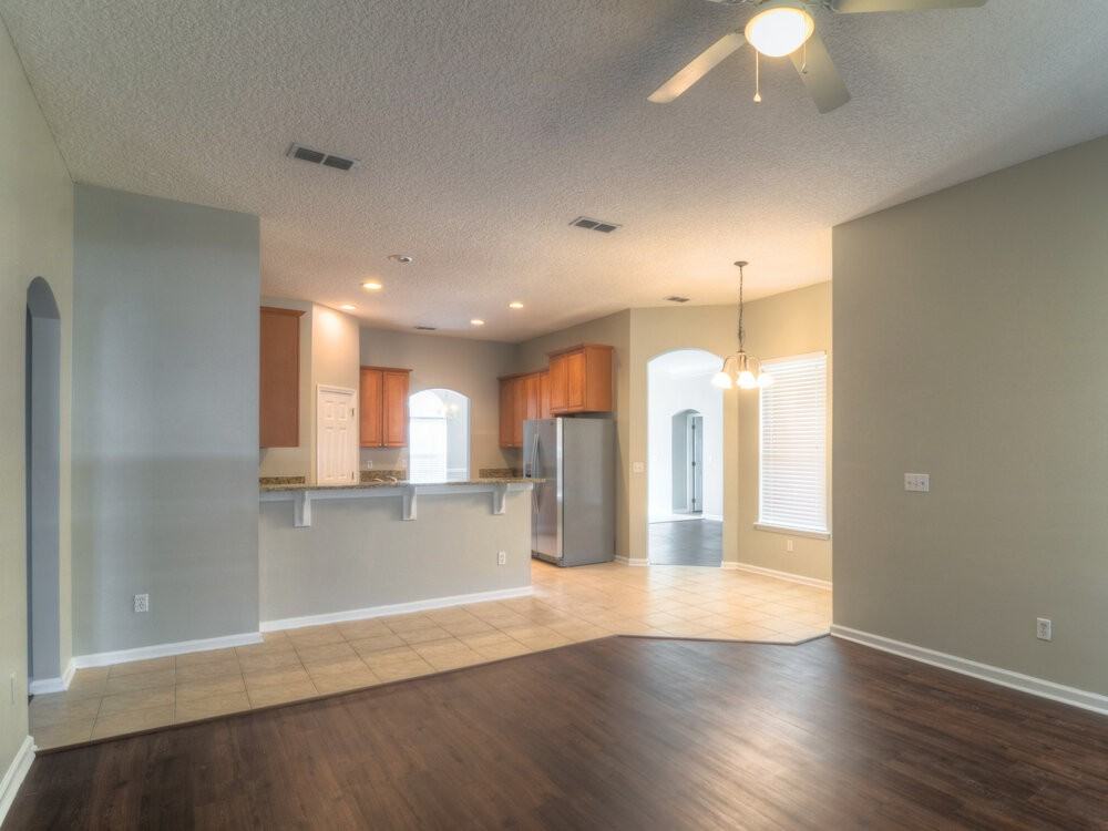 233 Bell Branch Ln - Photo 6 of 17