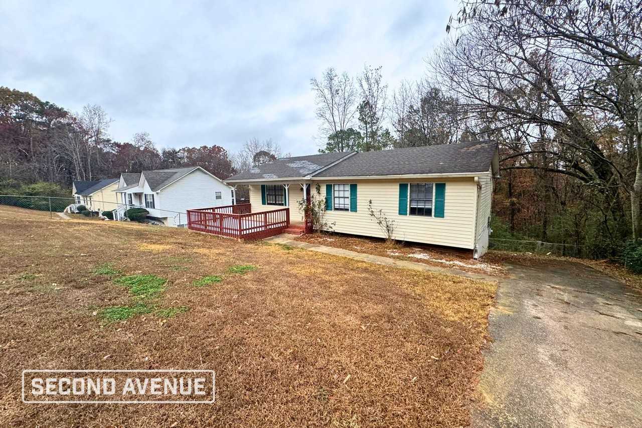 744 13th Court Northwest - Photo 2 of 15