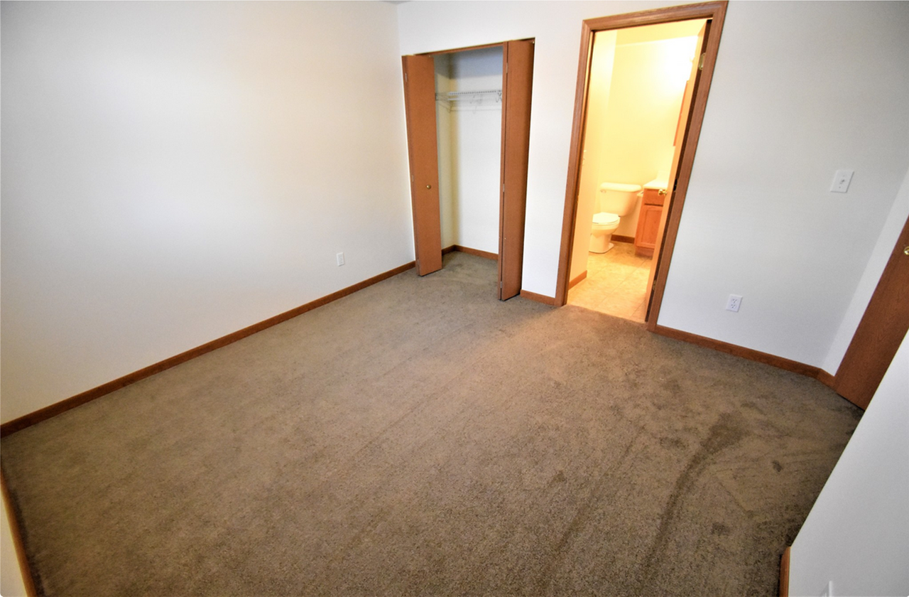 Prairie Ridge Apartments - Photo 3 of 50