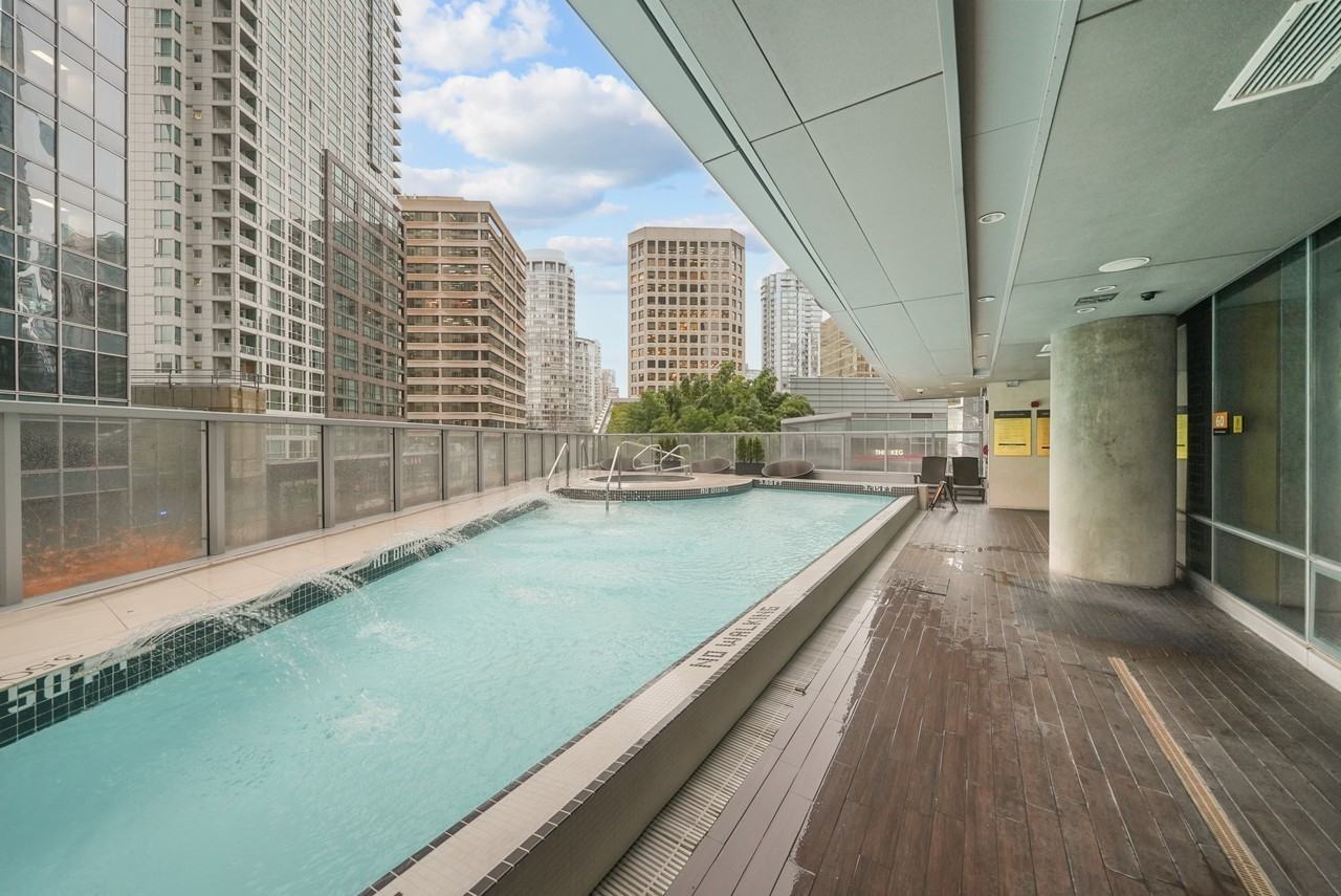 Hyatt Vancouver Downtown Alberni - Photo 3 of 11