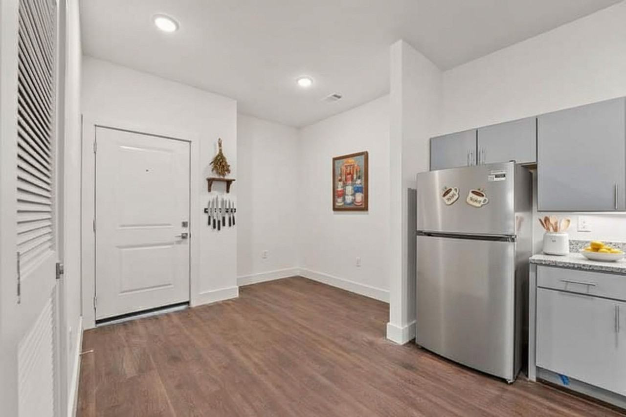 Live Where Comfort Meets Style – Welcome to Villas at Old 441 - Photo 4 of 24