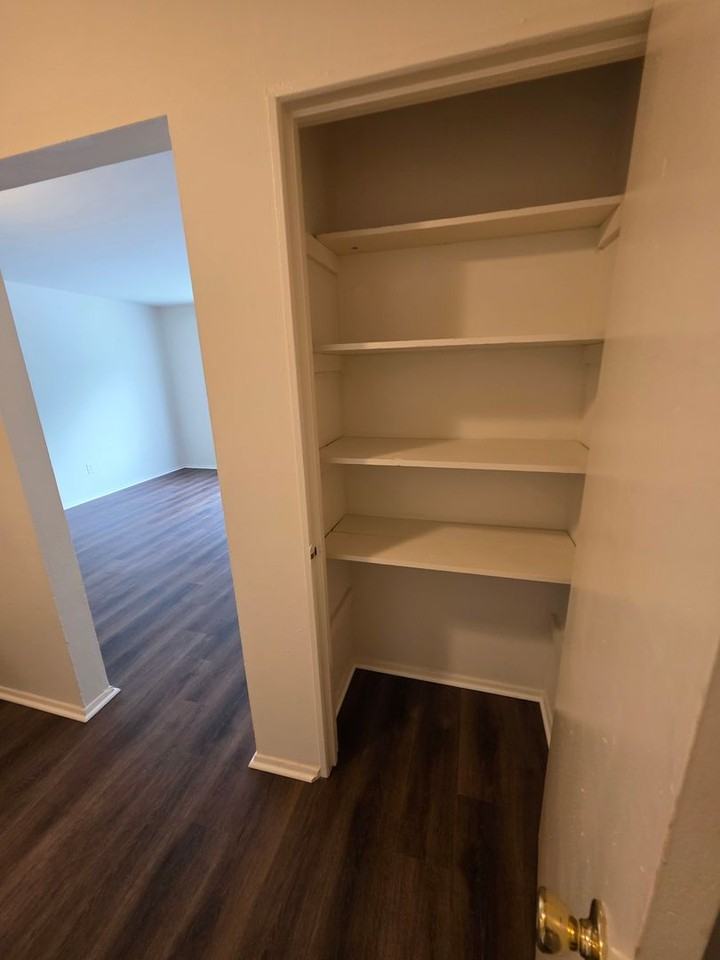 Mackenzie Place - Photo 6 of 31