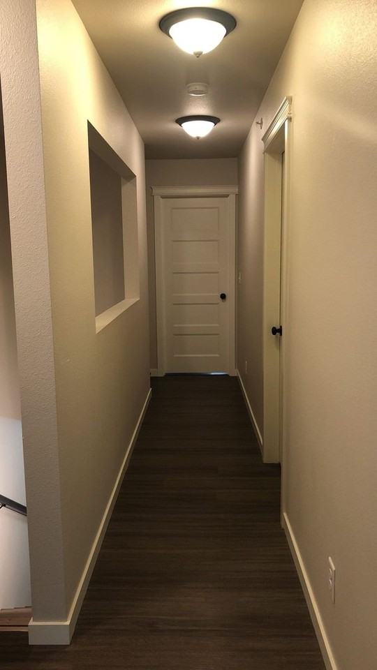 1035 NE Alpha Rd. - Photo 4 of 50