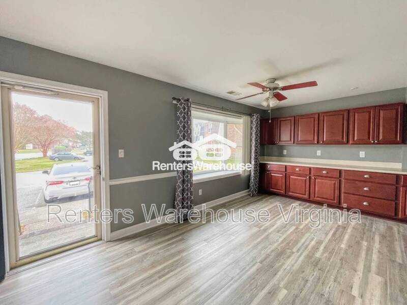 121 Charles Parish Dr - Photo 4 of 32