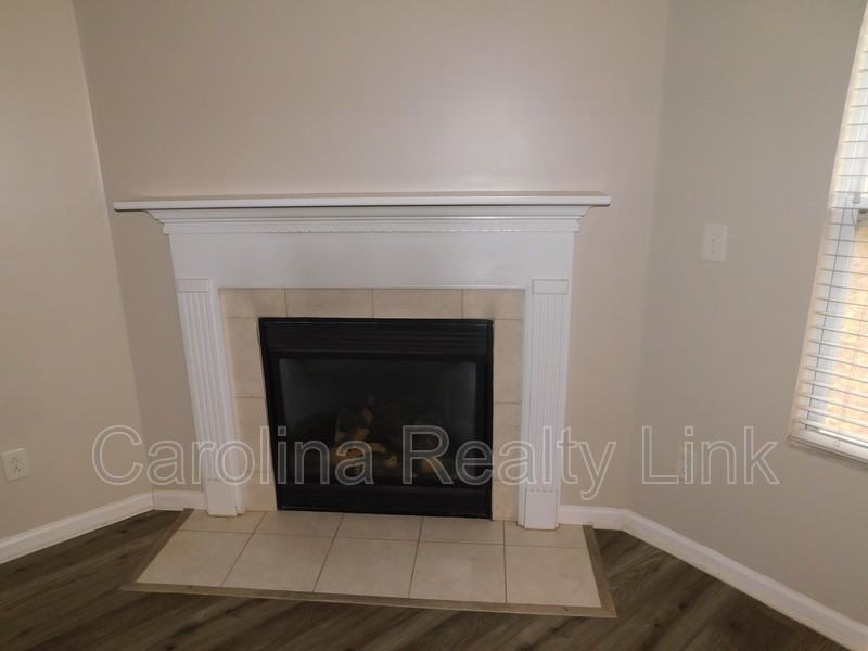 3131 Decapolis Dr - Photo 6 of 36