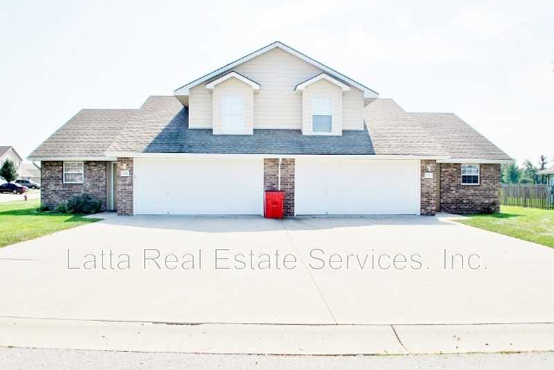 1029 Northwest Willow Drive