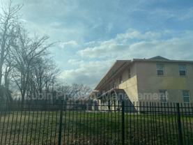 1043 College St #5 - Photo 1 of 1