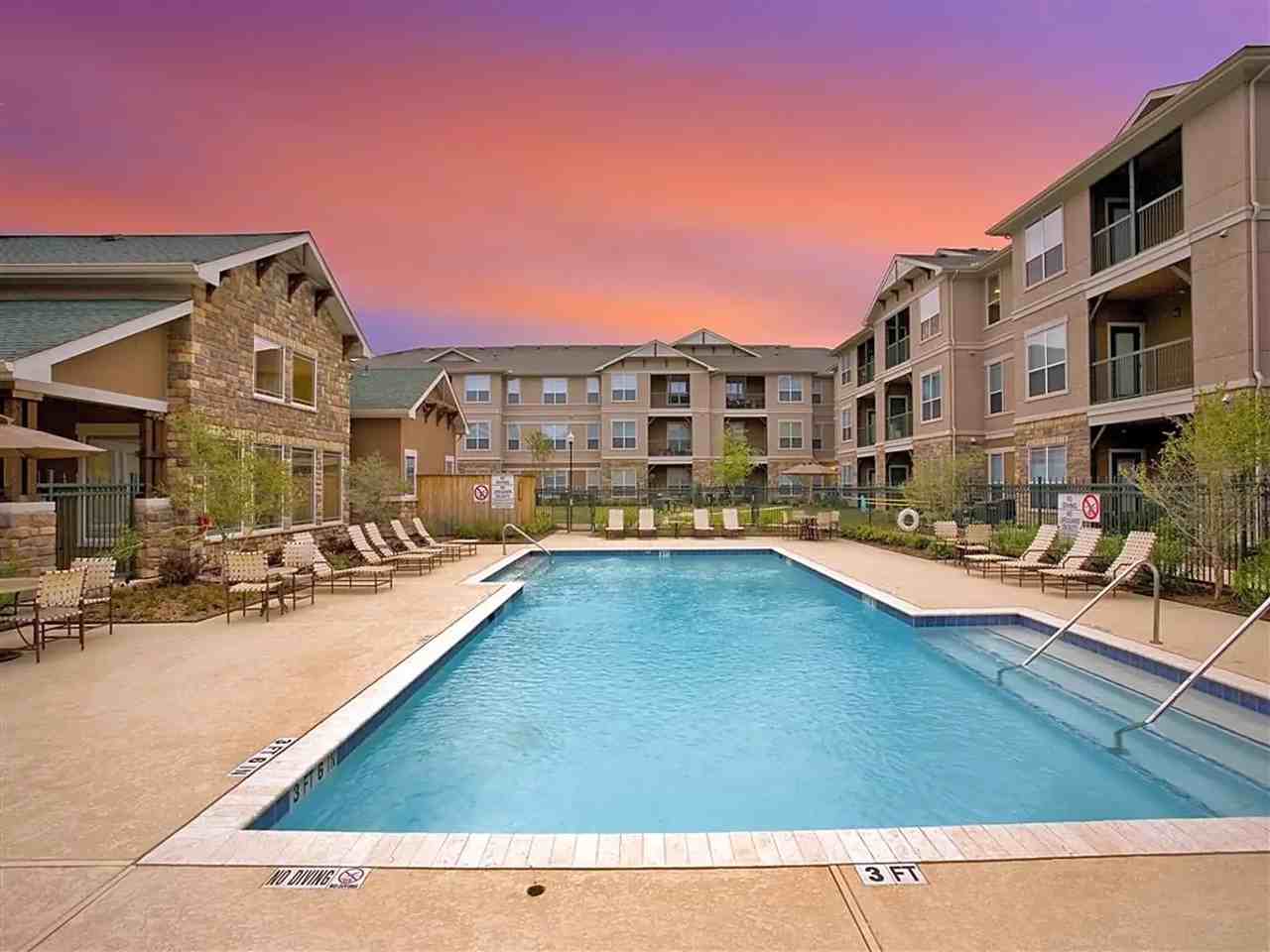 9110 Tidwell Rd - Photo 6 of 8