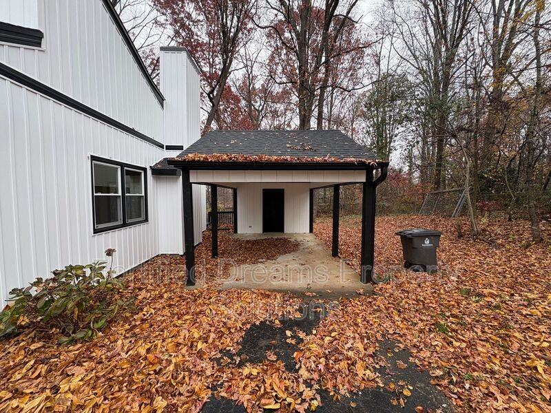 5265 Country Club Rd - Photo 2 of 29