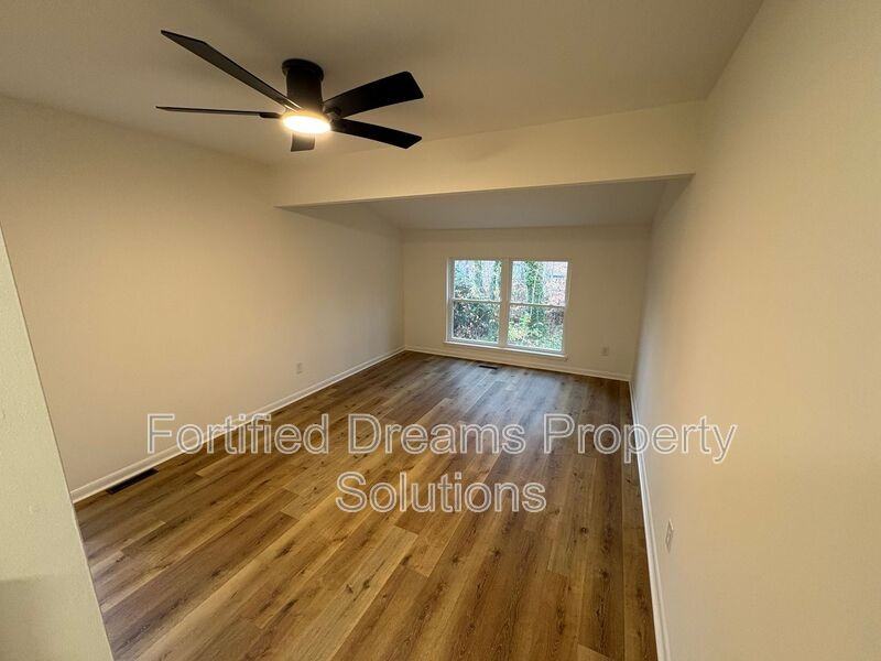 5265 Country Club Rd - Photo 6 of 29