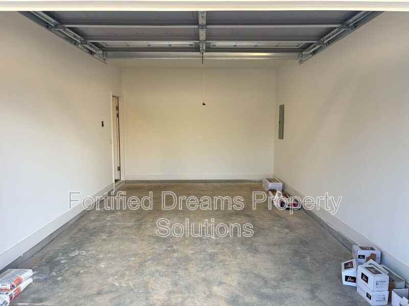 3121 Chapel St - Photo 5 of 21