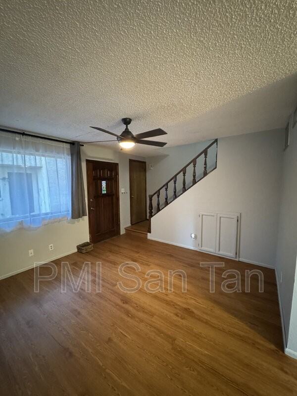 834 E Fountain St #4 - Photo 3 of 16