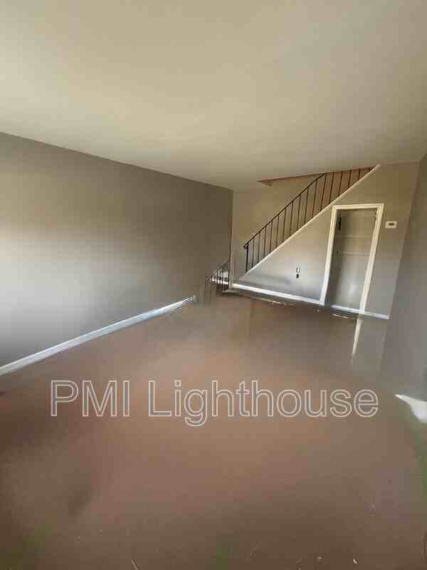 144 Storm Dr - Photo 4 of 7