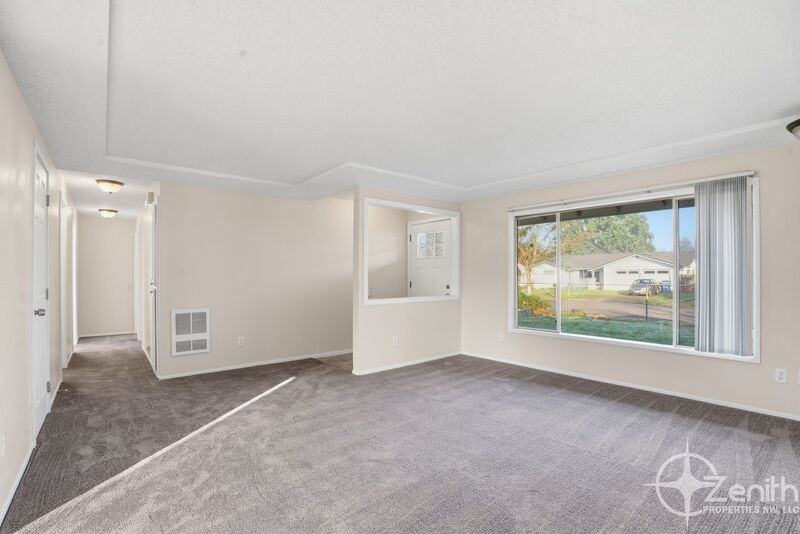 11907 Ne 4th St - Photo 4 of 28