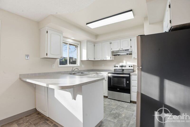 11907 Ne 4th St - Photo 7 of 28