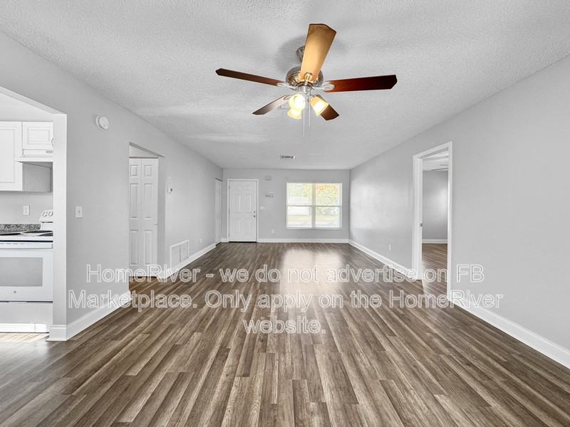 9356 Carthage Rd - Photo 3 of 22