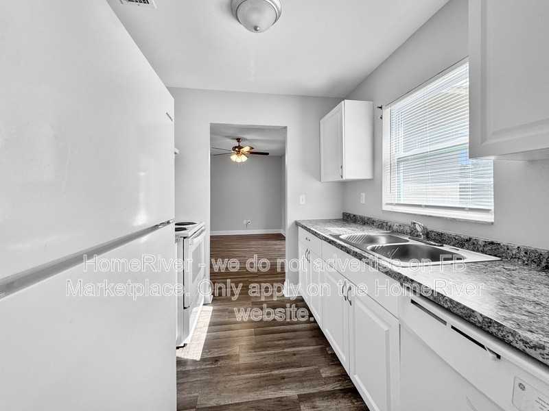 9356 Carthage Rd - Photo 4 of 22