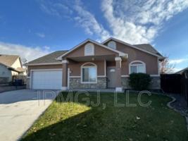 featured image of 3167 Glen Everet Court