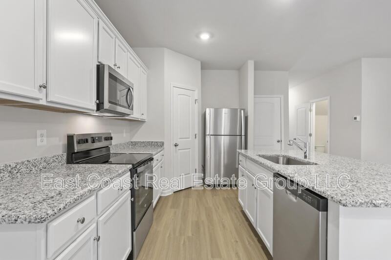 53 Cranston Ct - Photo 5 of 35