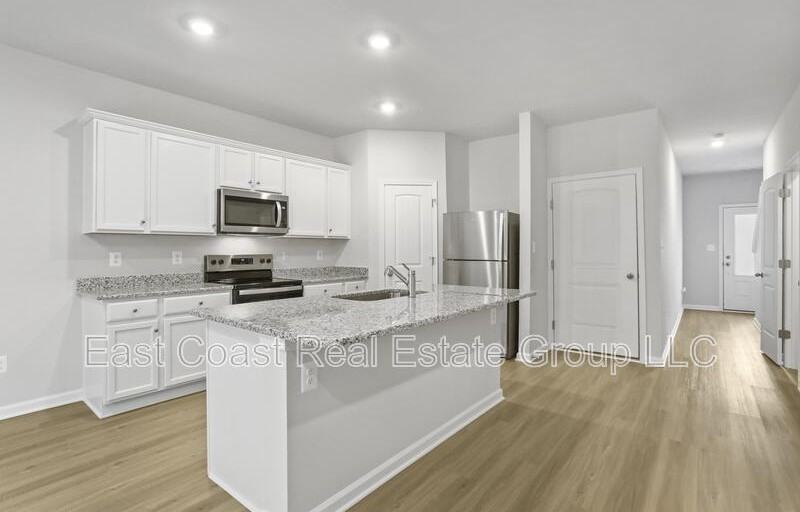 53 Cranston Ct - Photo 7 of 35