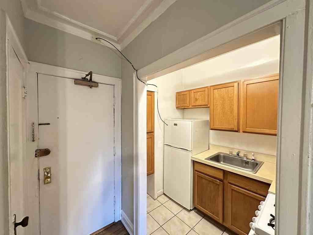 1164 North Dearborn Street #311 - Photo 2 of 21