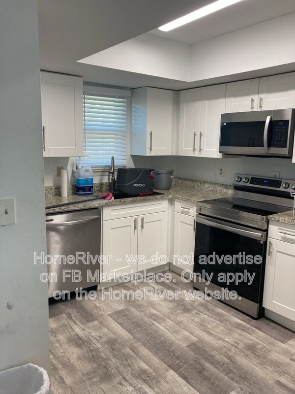 9911 46th Ave W #A - Photo 6 of 17