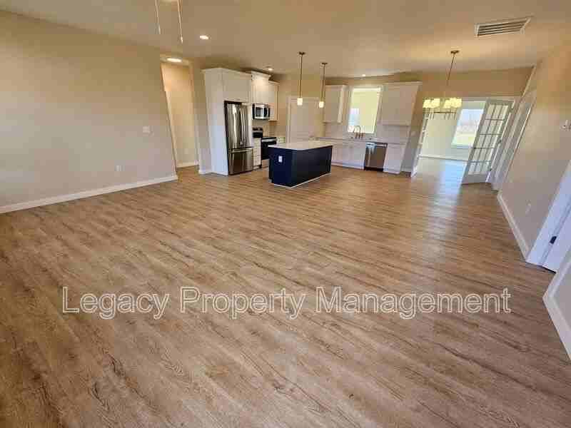 1820 Johnson Rd - Photo 2 of 5