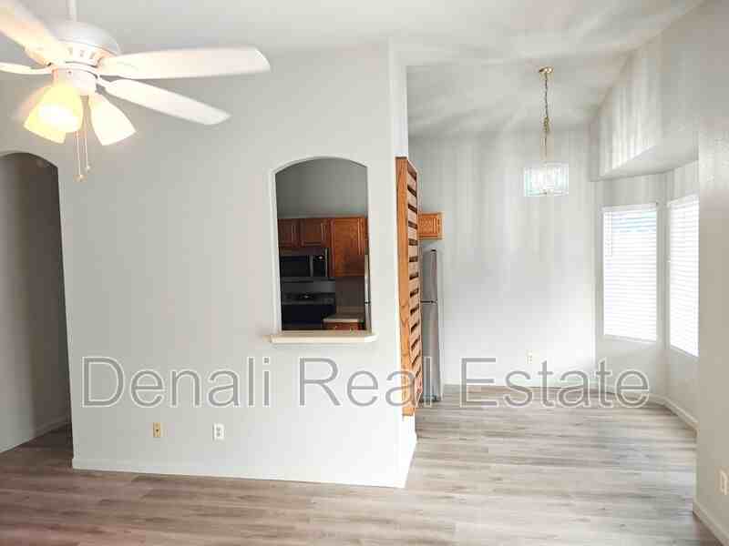 8811 N 5th St - Photo 6 of 22