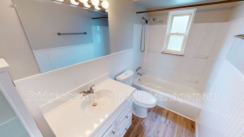 23 Murray Dr - Photo 5 of 9