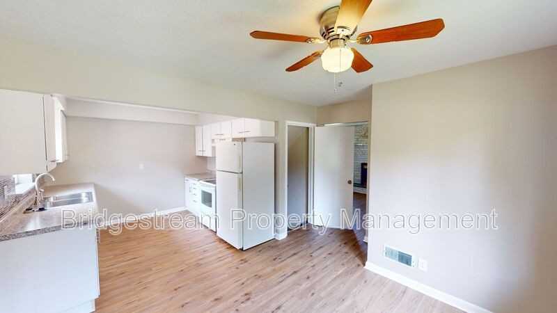 23 Murray Dr - Photo 6 of 9