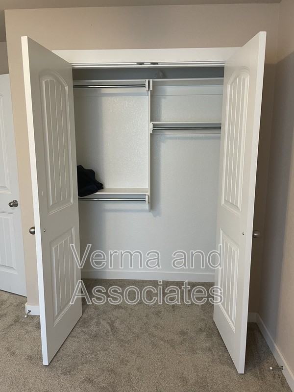 463 Barbet Dr #461 - Photo 3 of 15