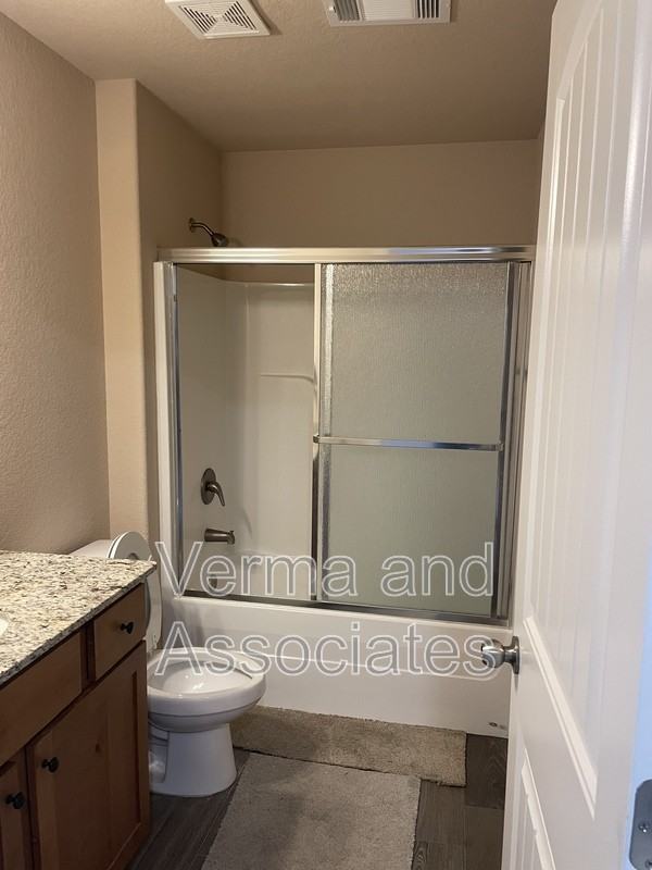 463 Barbet Dr #461 - Photo 5 of 15