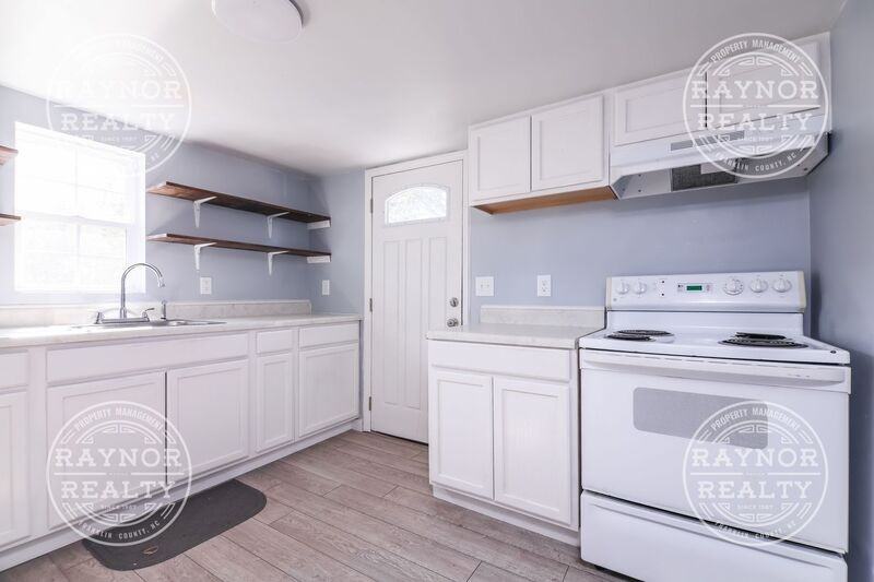 1114 Branch St #C - Photo 5 of 15