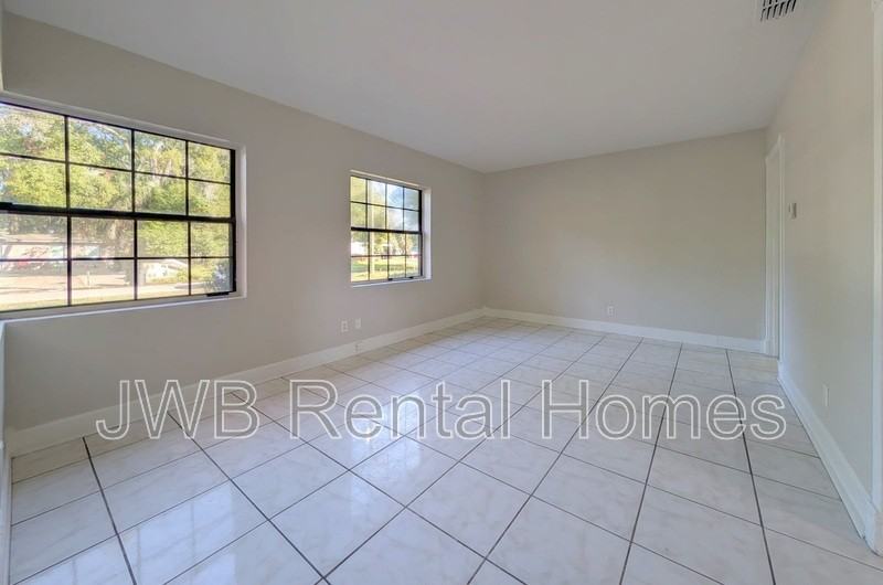 3574 Indigo Dr - Photo 6 of 17