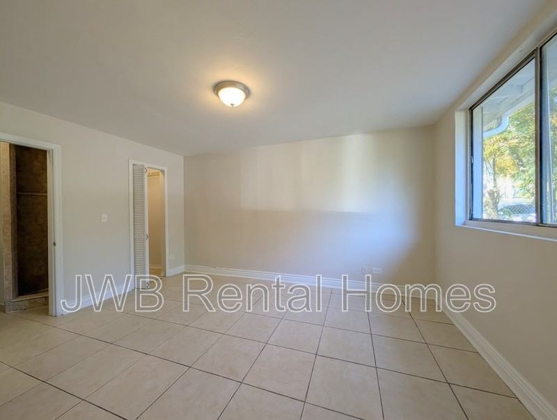 3574 Indigo Dr - Photo 7 of 17