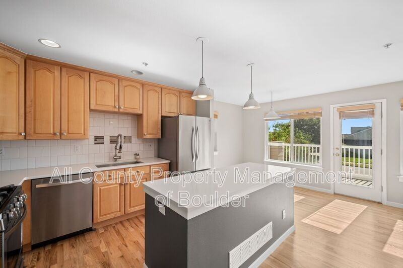 611 Tantra Dr - Photo 5 of 39