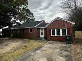 featured image of 1512 East Rose Street