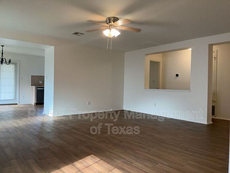 1716 Amistad Way - Photo 4 of 20