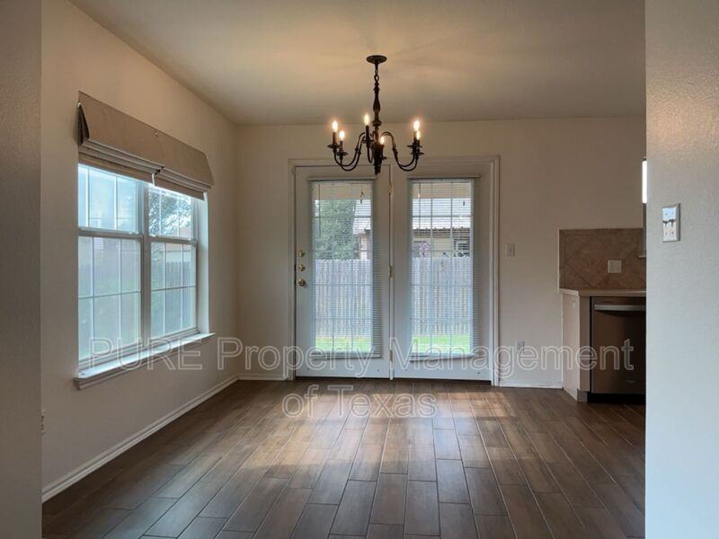 1716 Amistad Way - Photo 6 of 20