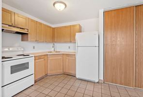 featured image of 1053 Cromwell Avenue