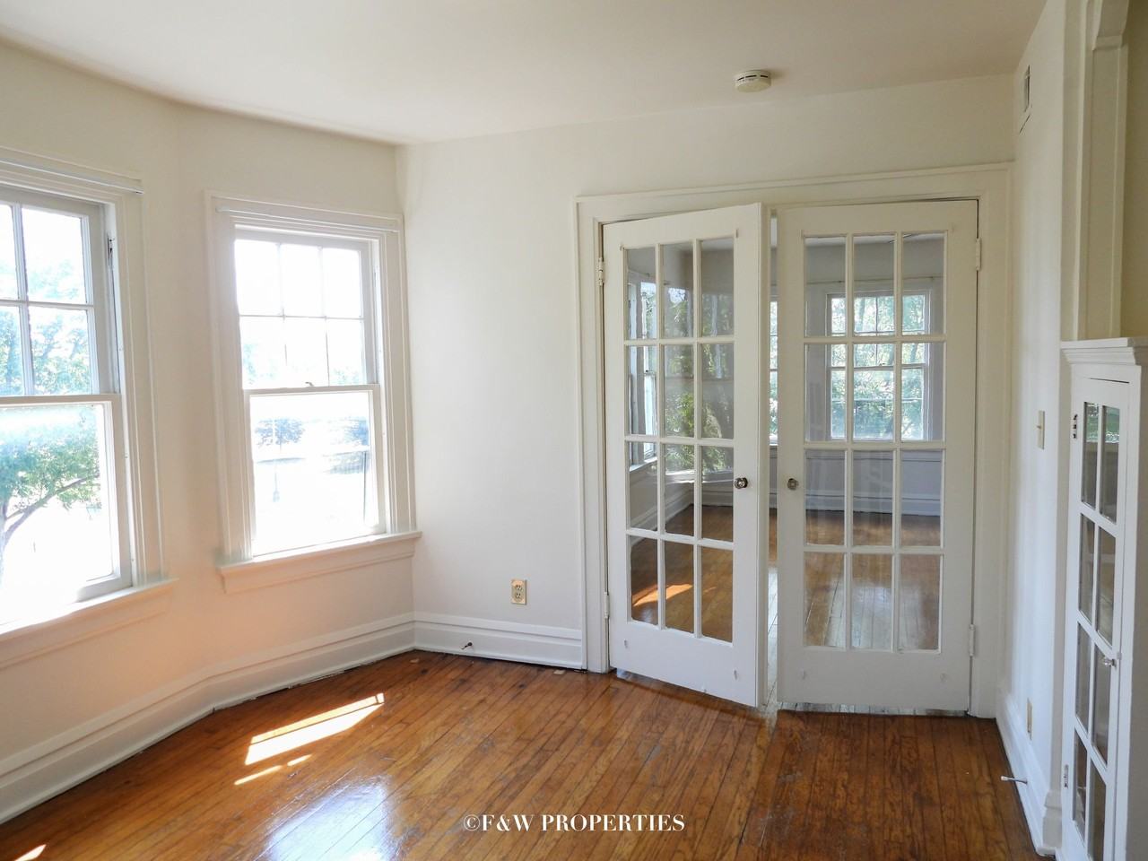 1560 E. Broad St. - Photo 7 of 20