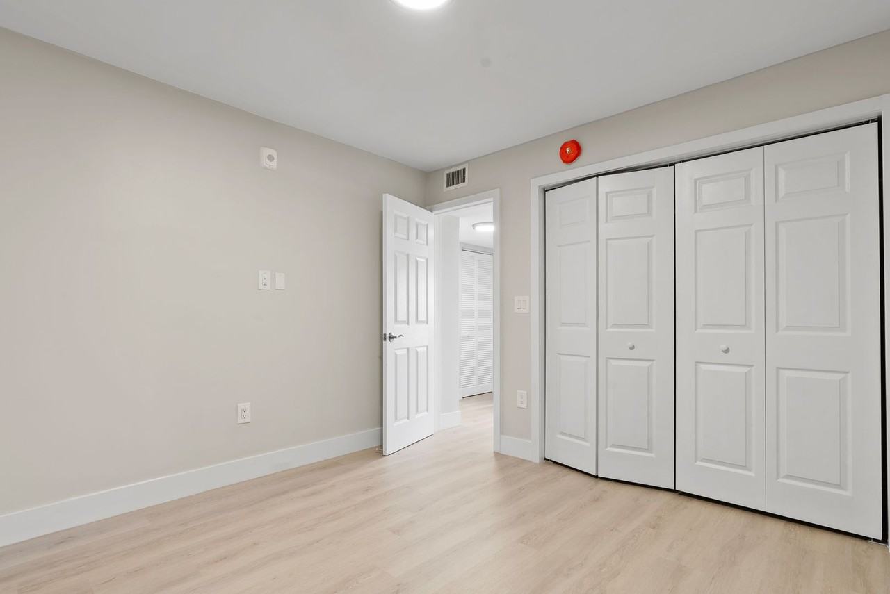 Waterside Apartments - Photo 5 of 20