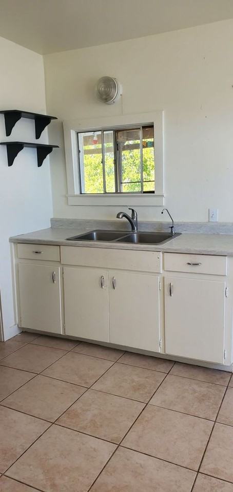 218 Fifth Street #1 - Photo 5 of 11