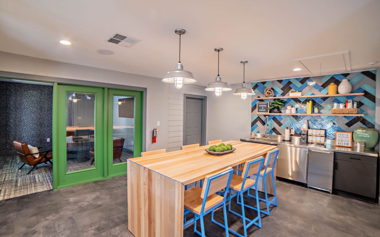 Estates at East Riverside - Photo 5 of 33