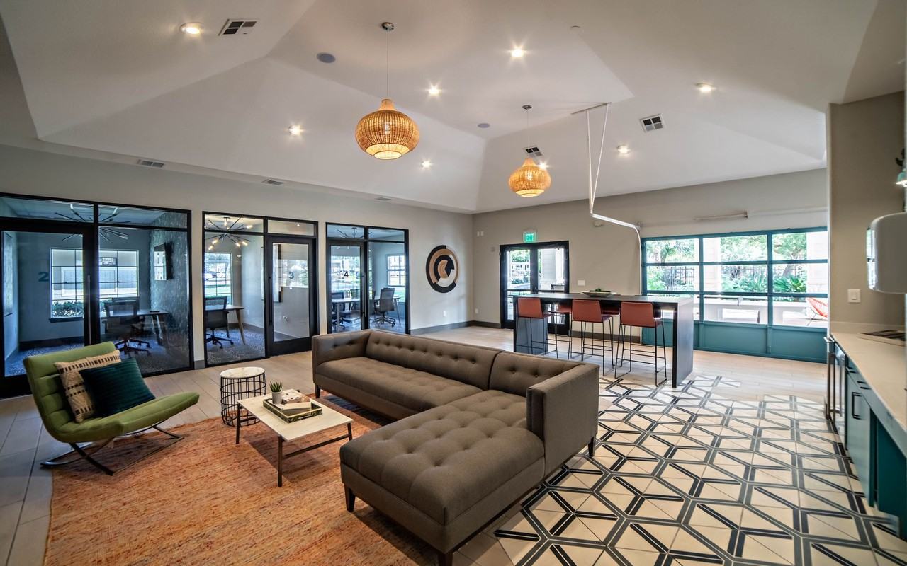 Villages at East Riverside - Photo 6 of 31