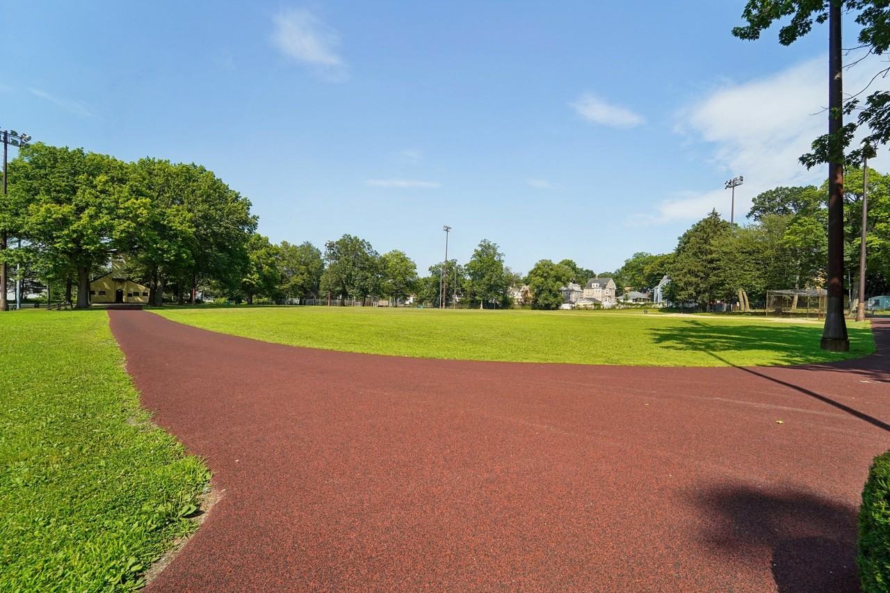 PEEK Arlington Grove, LLC - Photo 7 of 13