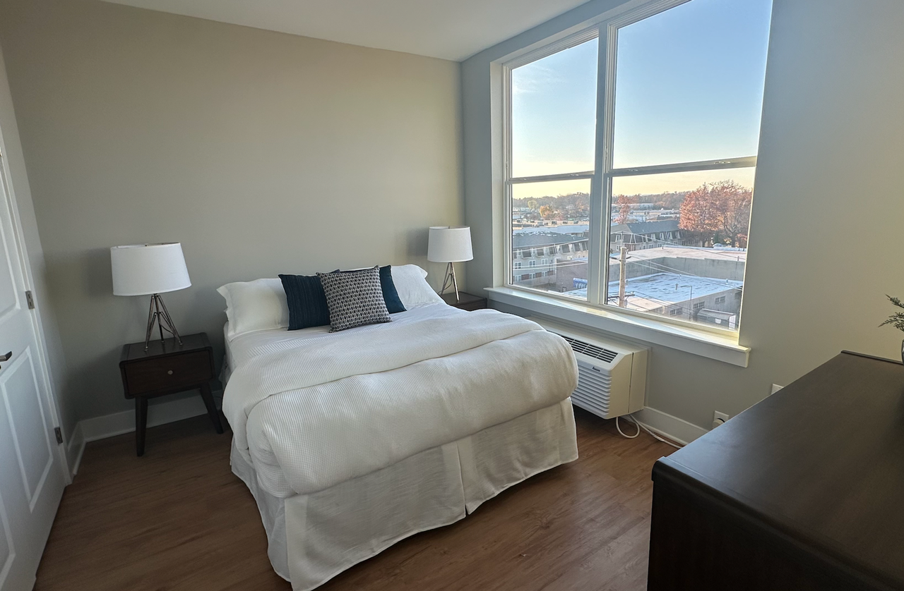 Meridia Linden 1001 - Photo 2 of 20