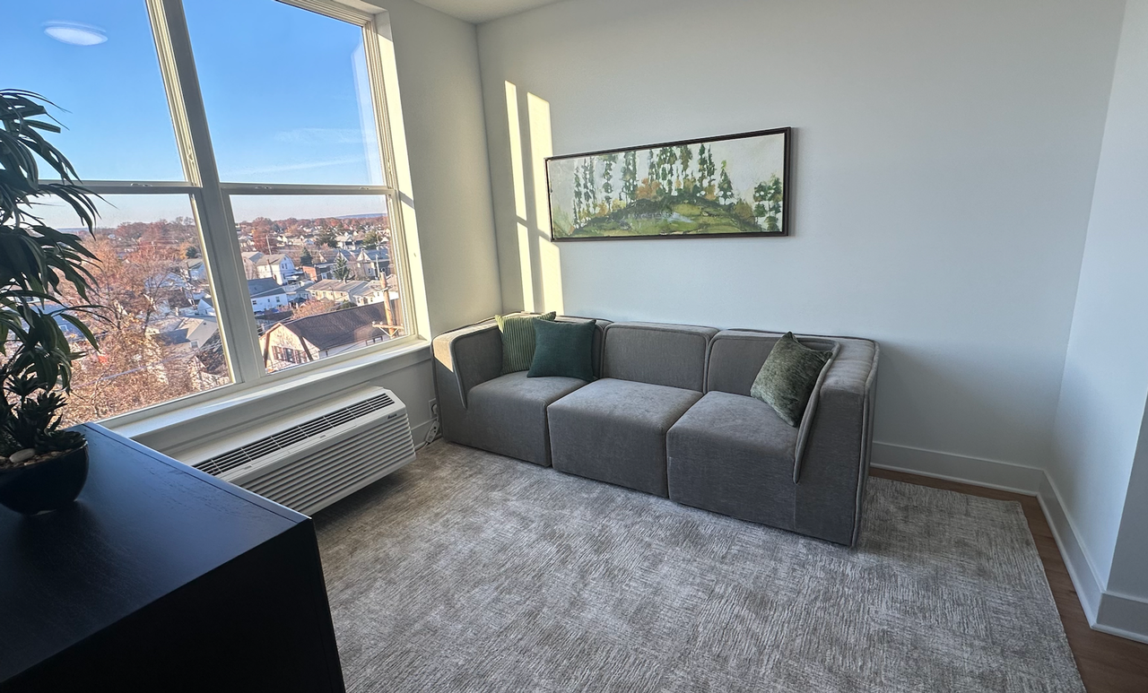 Meridia Linden 1001 - Photo 3 of 20